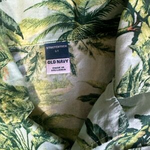 Old Navy Button-Up Shirt Kids Size 5T Multicolor Short Sleeve Hawaiian Print